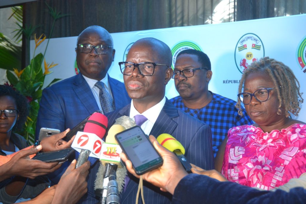 Lutte contre la corruption et les infractions assimilées : la HAPLUCIA met à contribution les élus locaux Lutte contre la corruption et les infractions assimilées : la HAPLUCIA met à contribution les élus locaux