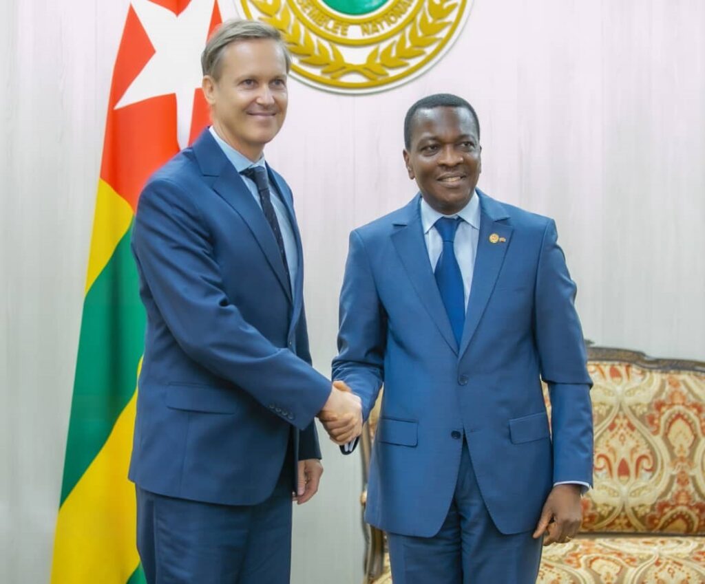 Assemblée nationale : Kodjo Adédzé, a conféré avec Gwilym Ceri Jones, nouvel Ambassadeur de l’Union Européenne auprès du Togo