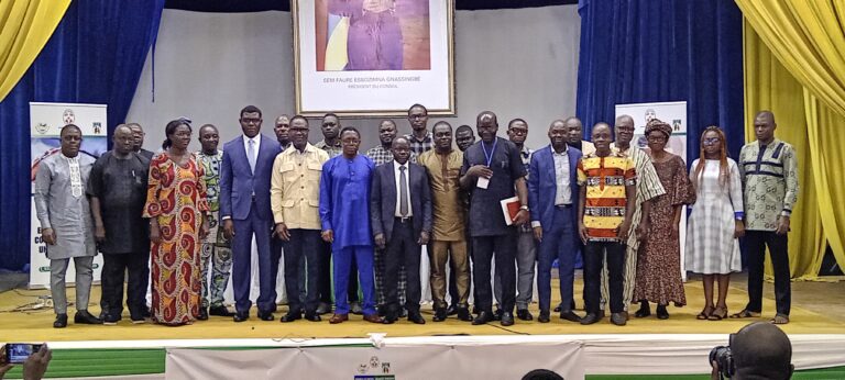 Revue des activités de l’AMU à Kara: La CNSS et l’INAM échangent avec les prestataires de soins de la région