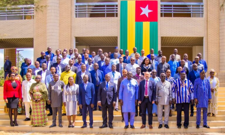 Séminaire parlementaire : Les députés à l’école des finances publiques pour les enfants
