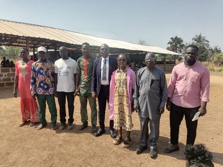 Sotouboua 3: Tournée du Maire dans les écoles primaires publiques de Plateau et Tchébébé 1