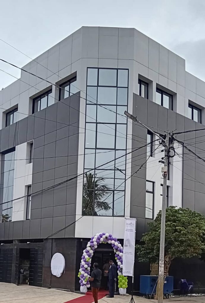 Immobilier: Le Groupe VERSUS inaugure son nouveau siège à Lomé et lance deux offres pour sécuriser l’investissement immobilier de la diaspora